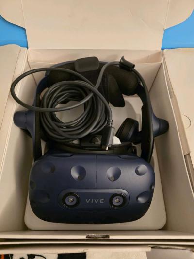 vive pro reality headset - Thumbnail 2
