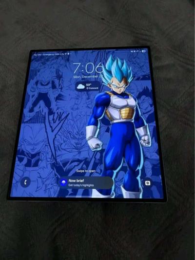 Samsung fold 6 - Thumbnail 1