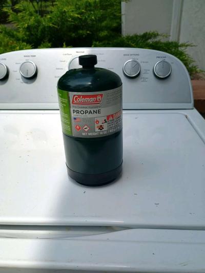 1 lb propane tanks new - Thumbnail 1