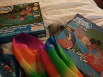 childrens sprinklers floats beach balls water slides - Thumbnail 5