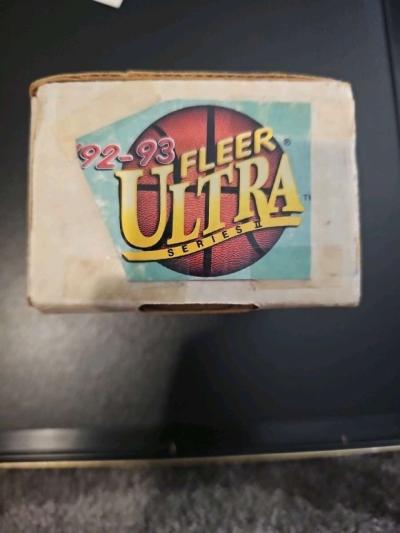9293 Fleer Ultra Series II Basketball Set