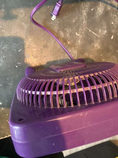 Massey 9inch Personal Box Fan - Thumbnail 2
