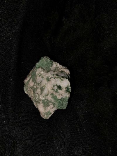 raw and beautiful stones and gemstones - Thumbnail 2