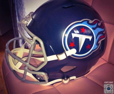 2006 OROY Autographed Vince Young Helmet - Thumbnail 4