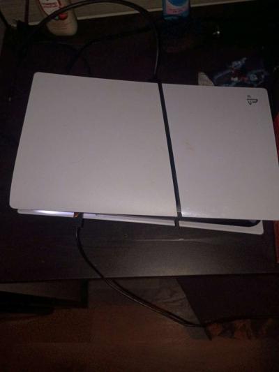 PS5 complete with accessories laptop