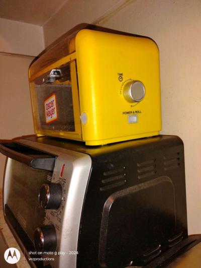 Oscar Mayer weiner hot dog griller and oven toaster
