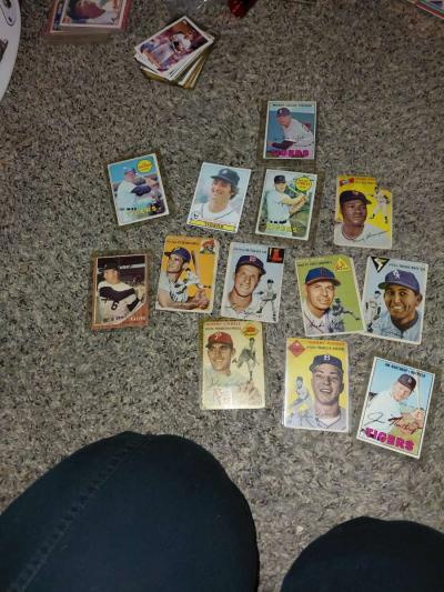 Baseball cards - Thumbnail 2