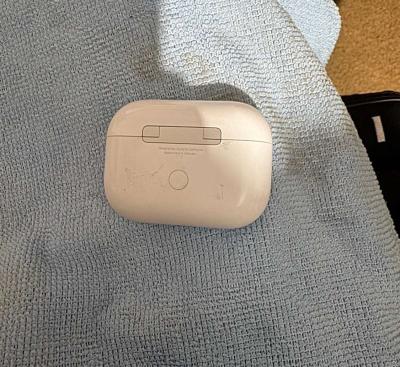 AirPods Pro 2nd generation with MagSafe Charging Case USBC - Thumbnail 6