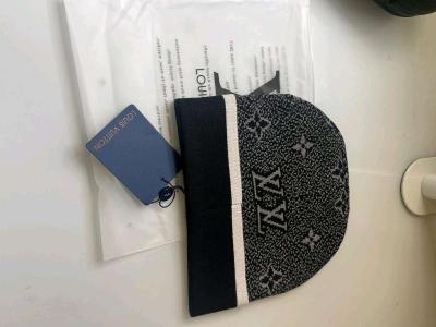 Louis vuttion beanies - Thumbnail 2