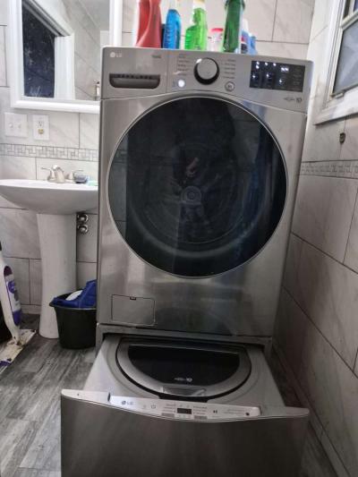 washer and dryer front load with pedistals - Thumbnail 2