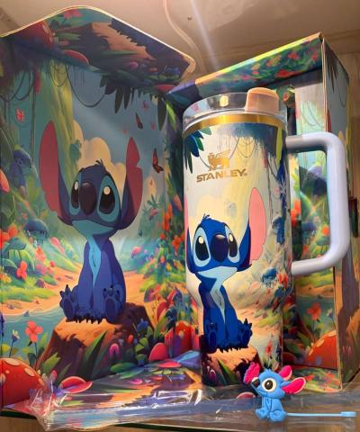 Stanley collectible 40 Oz tumbler - Thumbnail 3