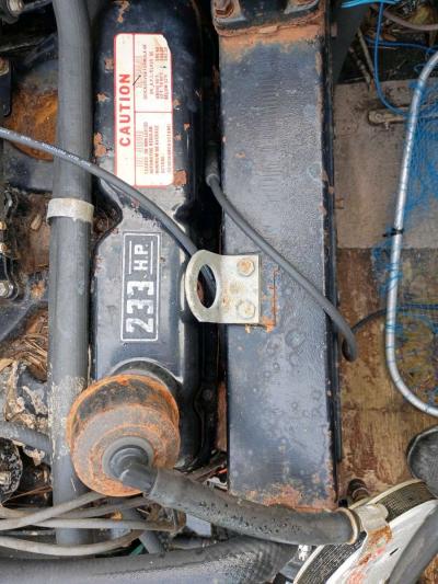 233 Mer cruiser with a 351w block 79model tbygvvggggg1t - Thumbnail 2