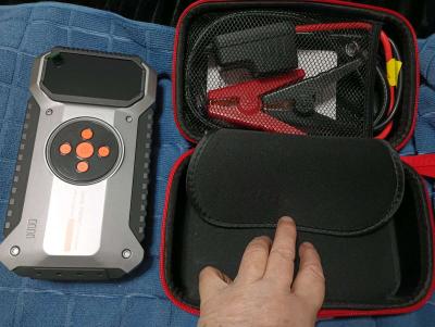 New 4000AMP Rechargable Jump StarterTire Inflator Combo - Thumbnail 3