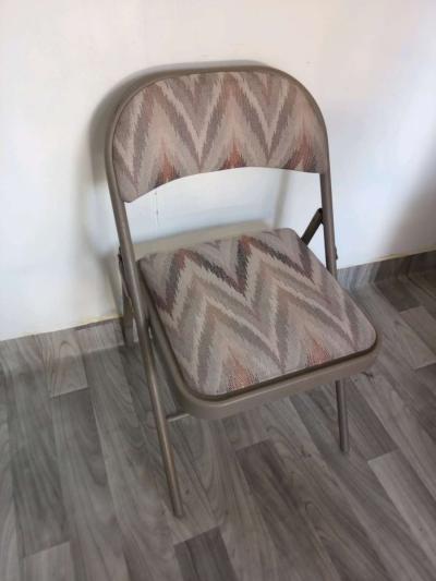 3 FEET TALL FOLDABLE PORTABLE TABLE  PORTABLE FOLDABLE CHAIR - Thumbnail 3