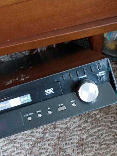 Samsung 5 speaker home surround sound system - Kent, Ohio