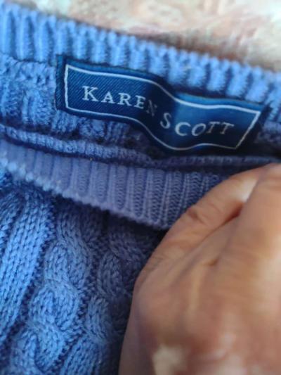 Blue sweater - Thumbnail 3