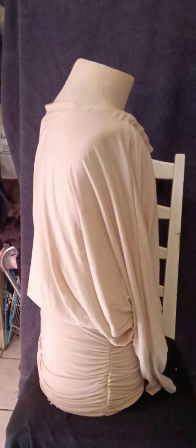 Beige off the shoulder ruched batwing sleeve top - Thumbnail 2