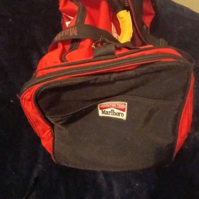 vintage red and black Marlboro duffel bag - Thumbnail 4