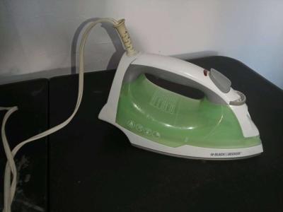 BLACK n DECKER Easy Steam Compact Iron - Thumbnail 6