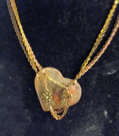 multiple change on a heart with flowers - Thumbnail 2