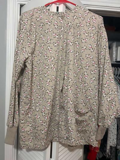 womens scrubs and medical jackets - Thumbnail 3