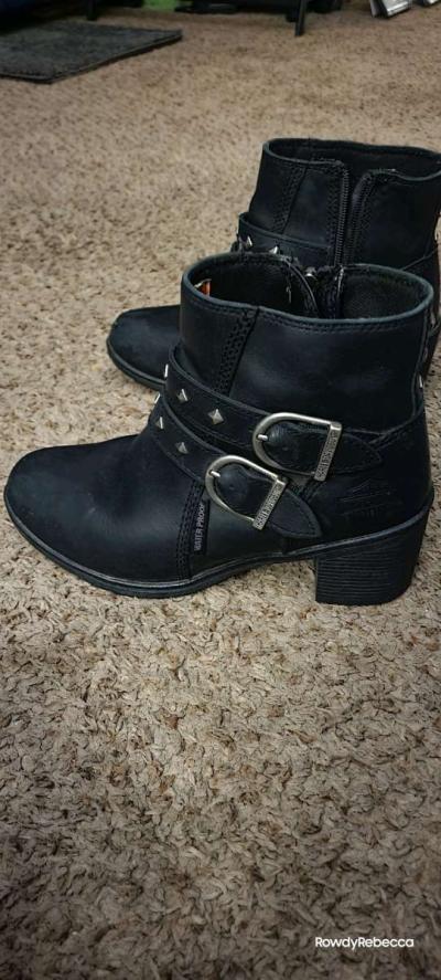 womens 7 and a half harley boots - Thumbnail 4