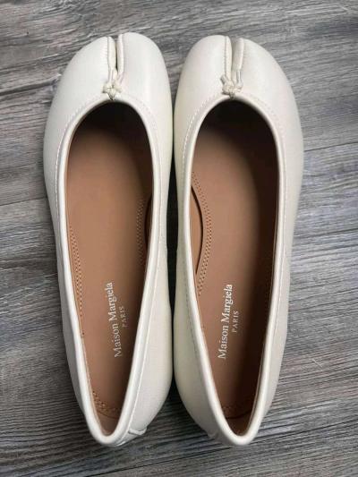 maison margiela tapi flats ballet in white leather size 7US - Thumbnail 1