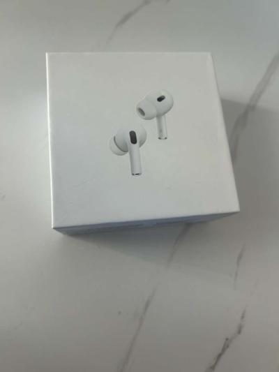 AirPods Pro 2 - Thumbnail 3