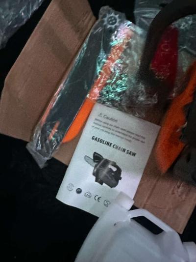 brand new chainsaw - Thumbnail 4