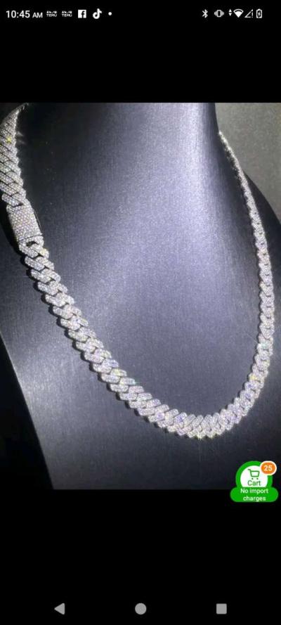 10MM MOISSANITE CUBAN LINK CHAIN 20 INCHES LONG BRAND BEW - Thumbnail 3