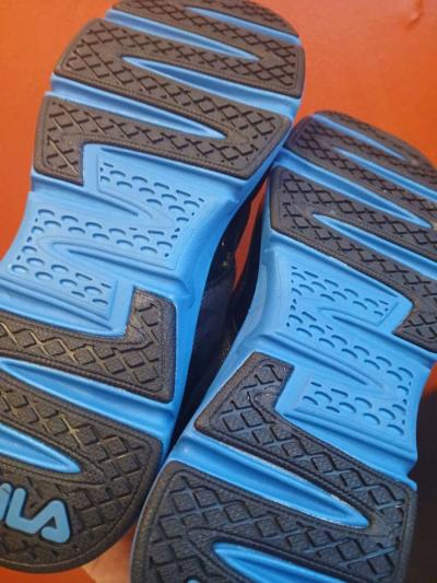 Fila black and blue tennis shoes size 7 men - Thumbnail 4