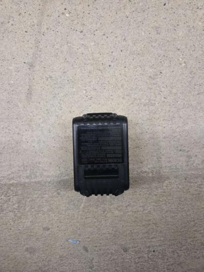 dewalt 5ah battery and charger - Thumbnail 5