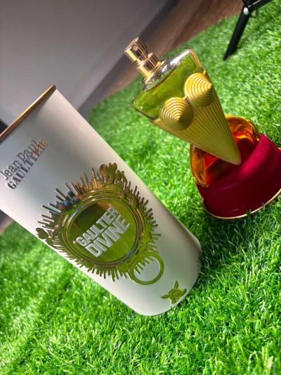 colognes and perfumes - Thumbnail 3