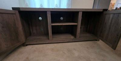 Entertainment center - Thumbnail 2