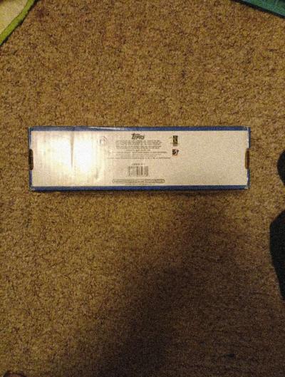 2005 in open Topps baseball cards - Thumbnail 4