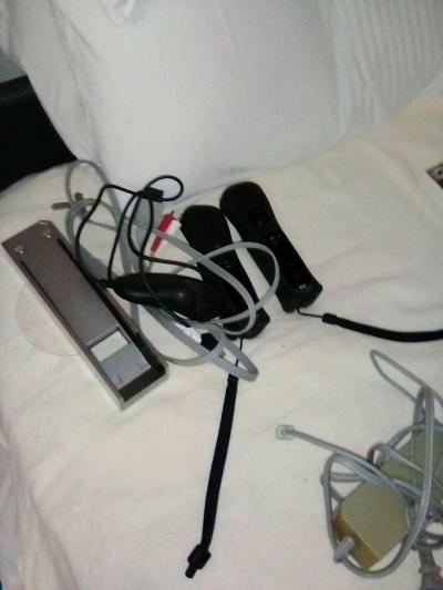 Wii games and system - Thumbnail 4