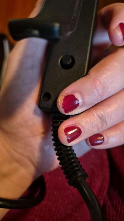 BRAND NEW WITHOUT BOX hair straightener - Thumbnail 3