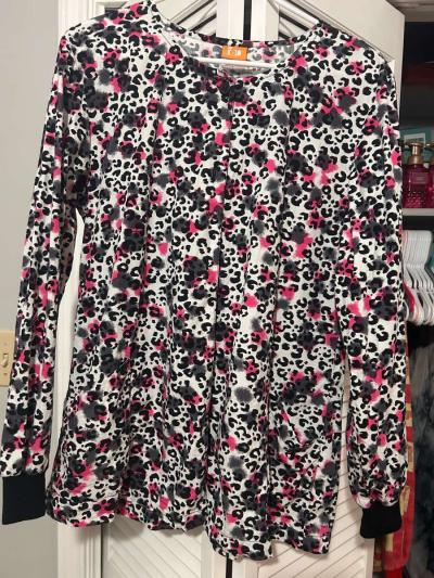 womens scrubs and medical jackets - Thumbnail 5