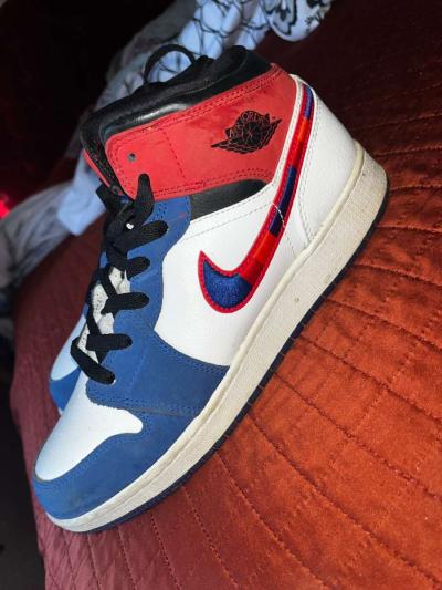 Jordans - Thumbnail 2