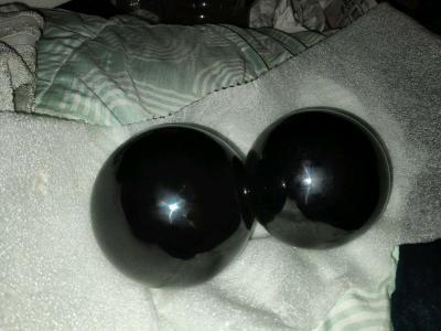 Obsidian spheres - Thumbnail 1