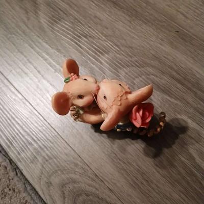 loves embrace by enesco - Thumbnail 5