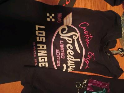 different types of logos on shirts - Thumbnail 5