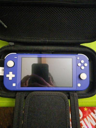 Nintendo switch lite bundle - Thumbnail 5