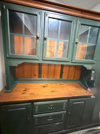Green Wood Hutch with Glass Doors and Drawers Freestanding R - Thumbnail 2