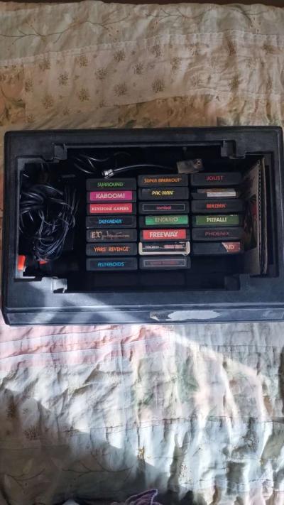 atari 2600 with Games - Thumbnail 2