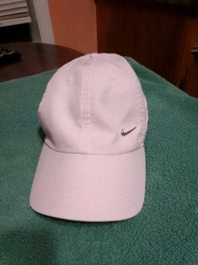Pink Nike Hat - Thumbnail 2