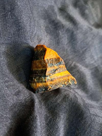 raw and beautiful stones and gemstones - Thumbnail 5