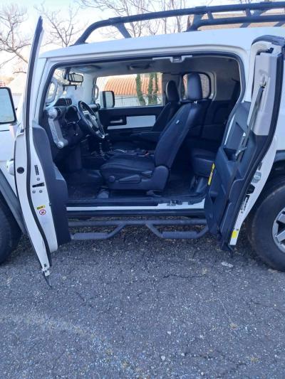 Toyota  FJ - Thumbnail 6