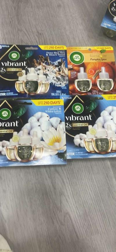 Air Wick Vibrant Scented Oils Plug In Scented Oil - Thumbnail 2