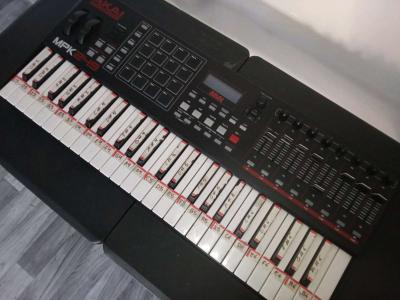 Akai MPK249 49Key Keyboard Controller - Thumbnail 3